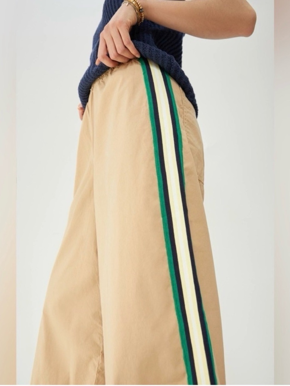 Anthropologie Maeve Aaron Side Stripe Wide Leg Pants Size Medium - never worn